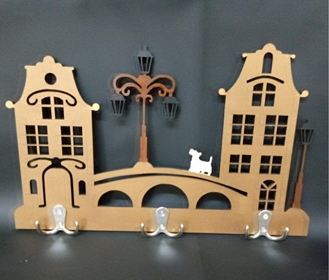 Porta Chave / Cabideiro - Castelinho Em Mdf Pintado